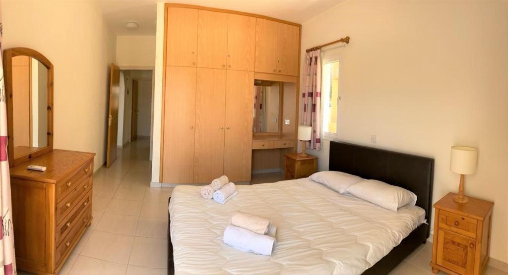 Sirena Olympia Apartment 40 Paphos Exterior foto