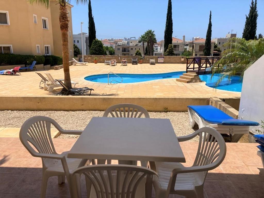 Sirena Olympia Apartment 40 Paphos Exterior foto